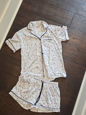 Women's Oyster Short Pajama Set - Light Pink And Blue Print with Navy Trim
